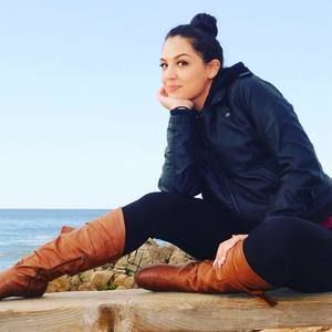 Meet your Posher, Athena